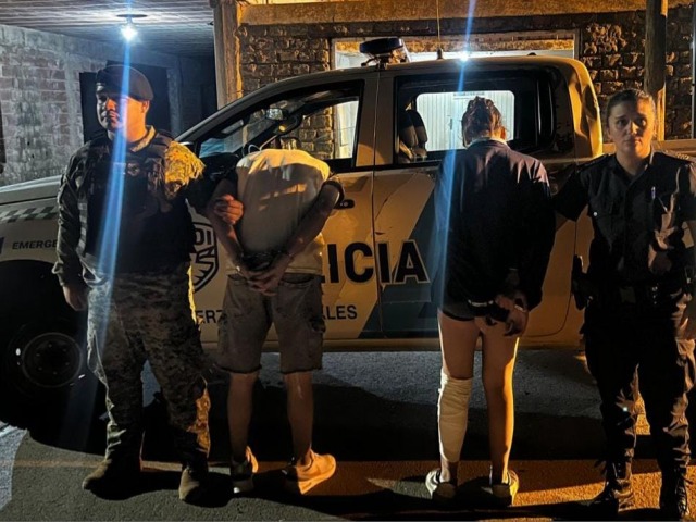 Los aprehendieron tras intentar fugarse en una moto